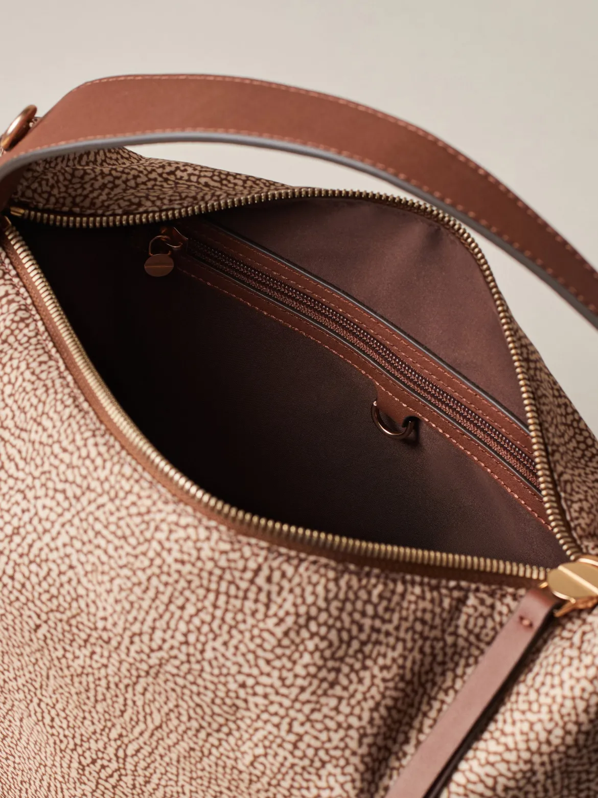 PRIVE BORSA HOBO MEDIUM